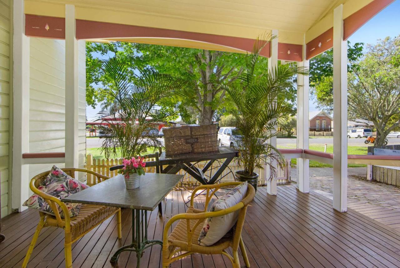 The Old Bank Gladstone Licensed Restaurant & Boutique Accommodation Hat Head Eksteriør bilde