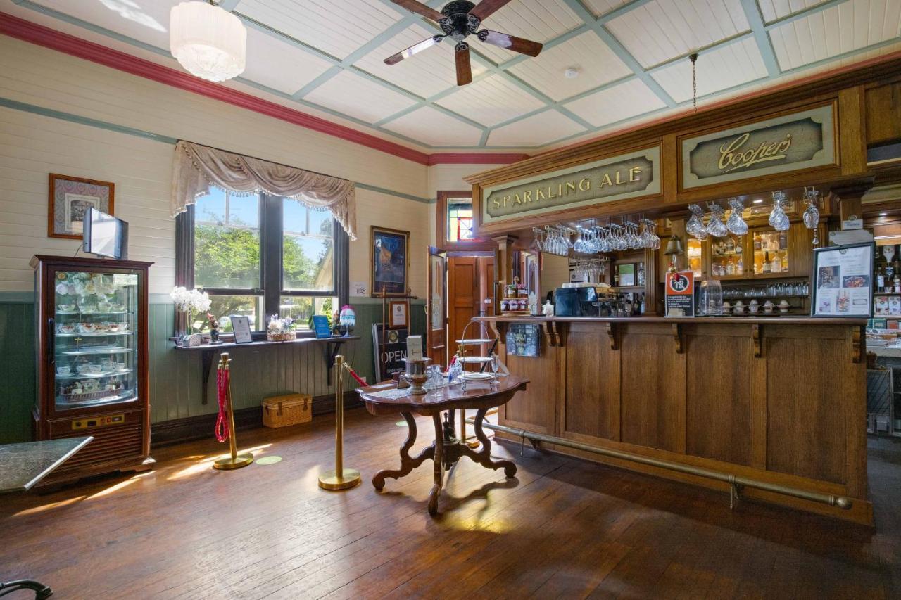 The Old Bank Gladstone Licensed Restaurant & Boutique Accommodation Hat Head Eksteriør bilde